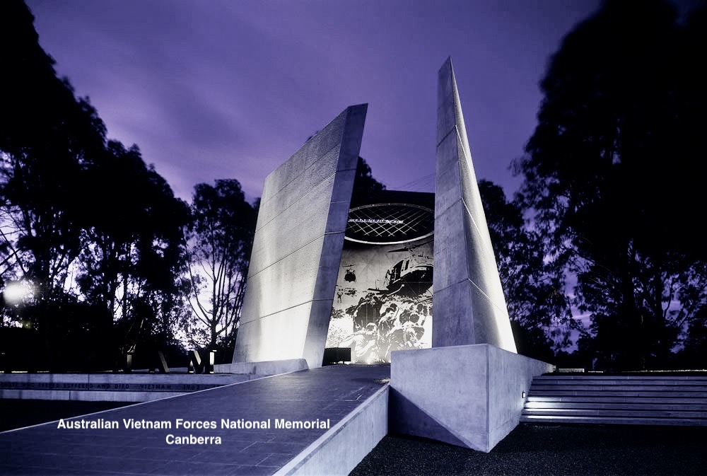 This image has an empty alt attribute; its file name is 4.-vietnam-memorial.jpeg